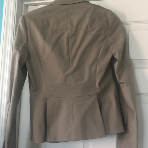 Blazer - Picture 4 of 4